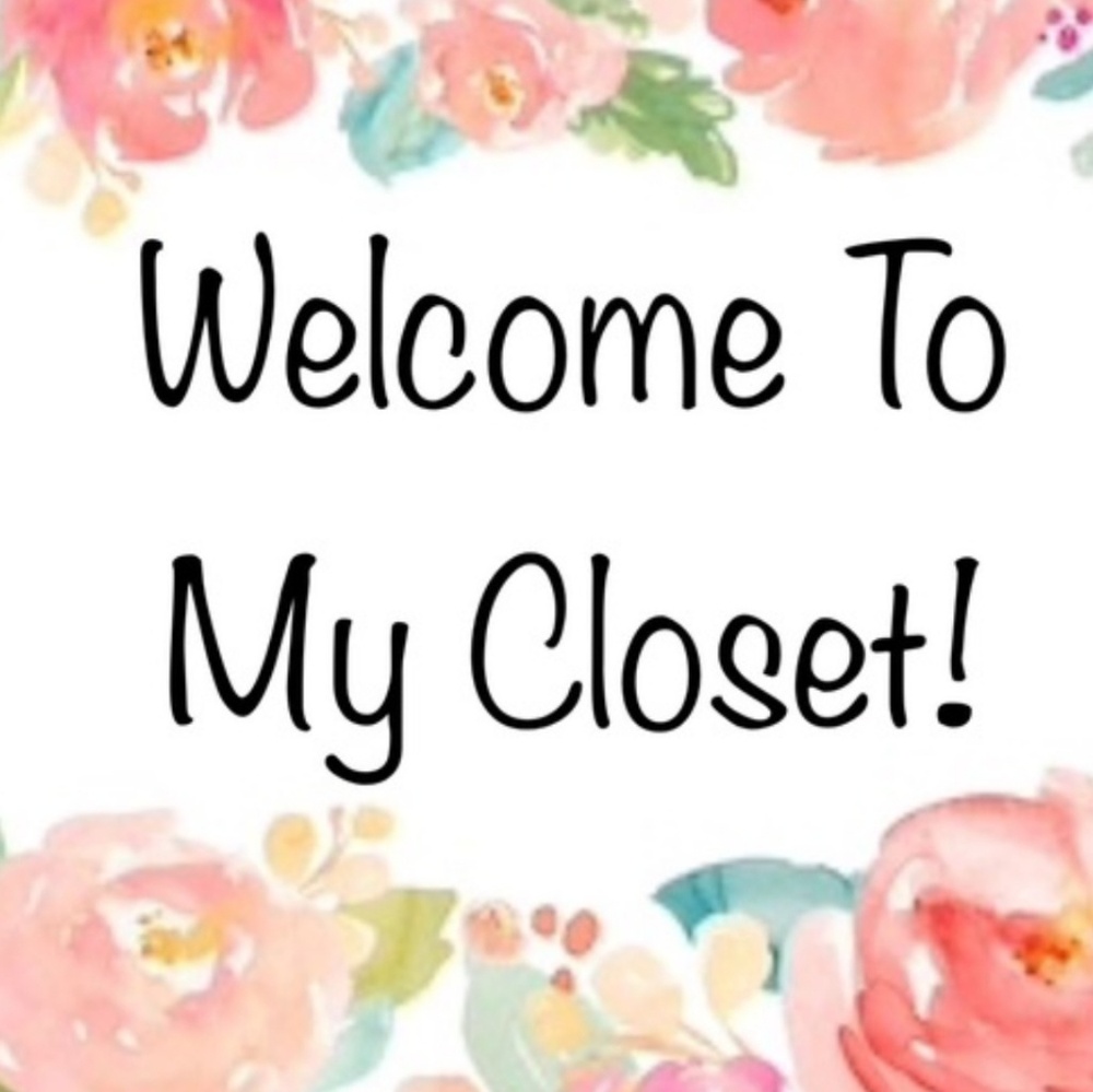 Welcome to my closet! ❤️